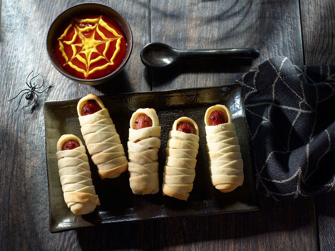 Mummy Hot Dog Wraps